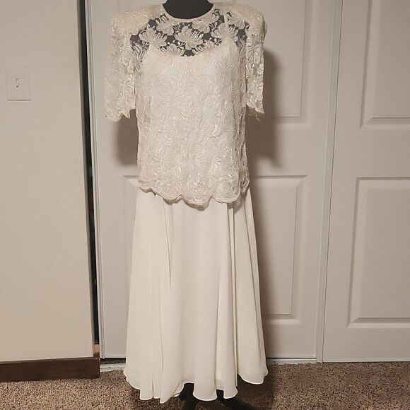 Two piece vintage wedding mother of the bride,  formal, fancy gown, dress white - Picture 1 of 13